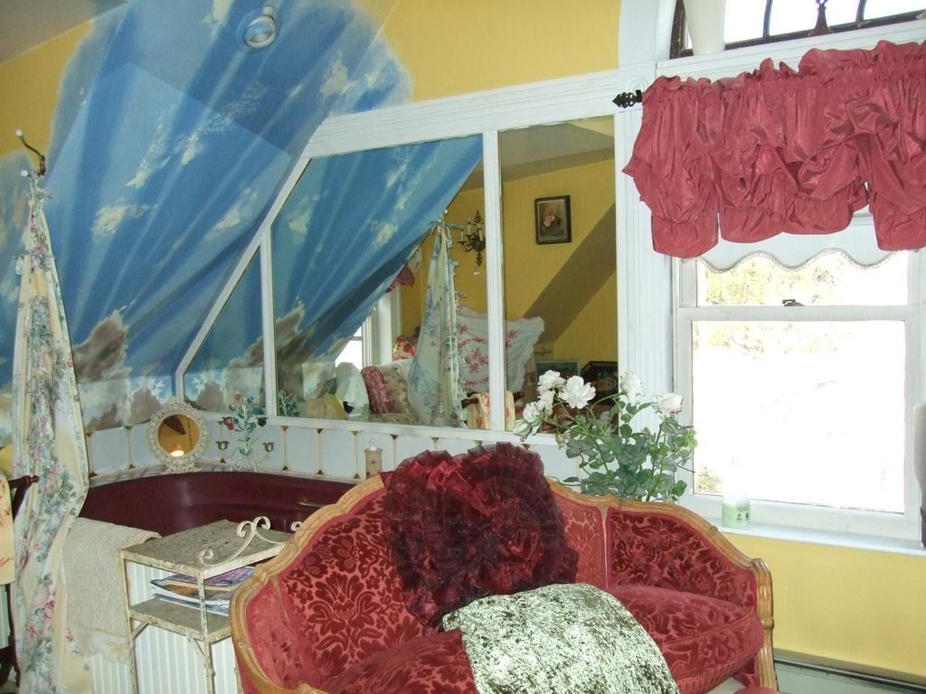 Enchanted Nights Bed & Bath Kittery Habitación foto
